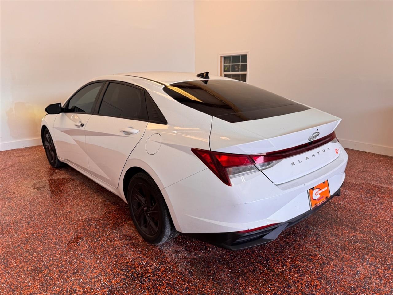 Hyundai Elantra SEL IVT *Ltd Avail* 2021
