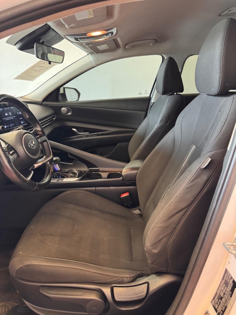 Hyundai Elantra SEL IVT *Ltd Avail* 2021