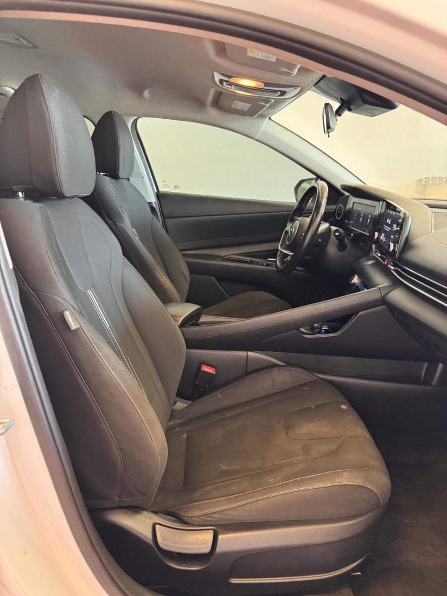 Hyundai Elantra SEL IVT *Ltd Avail* 2021