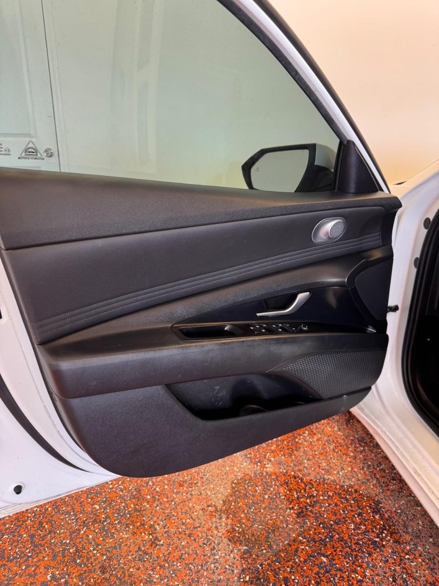 Hyundai Elantra SEL IVT *Ltd Avail* 2021