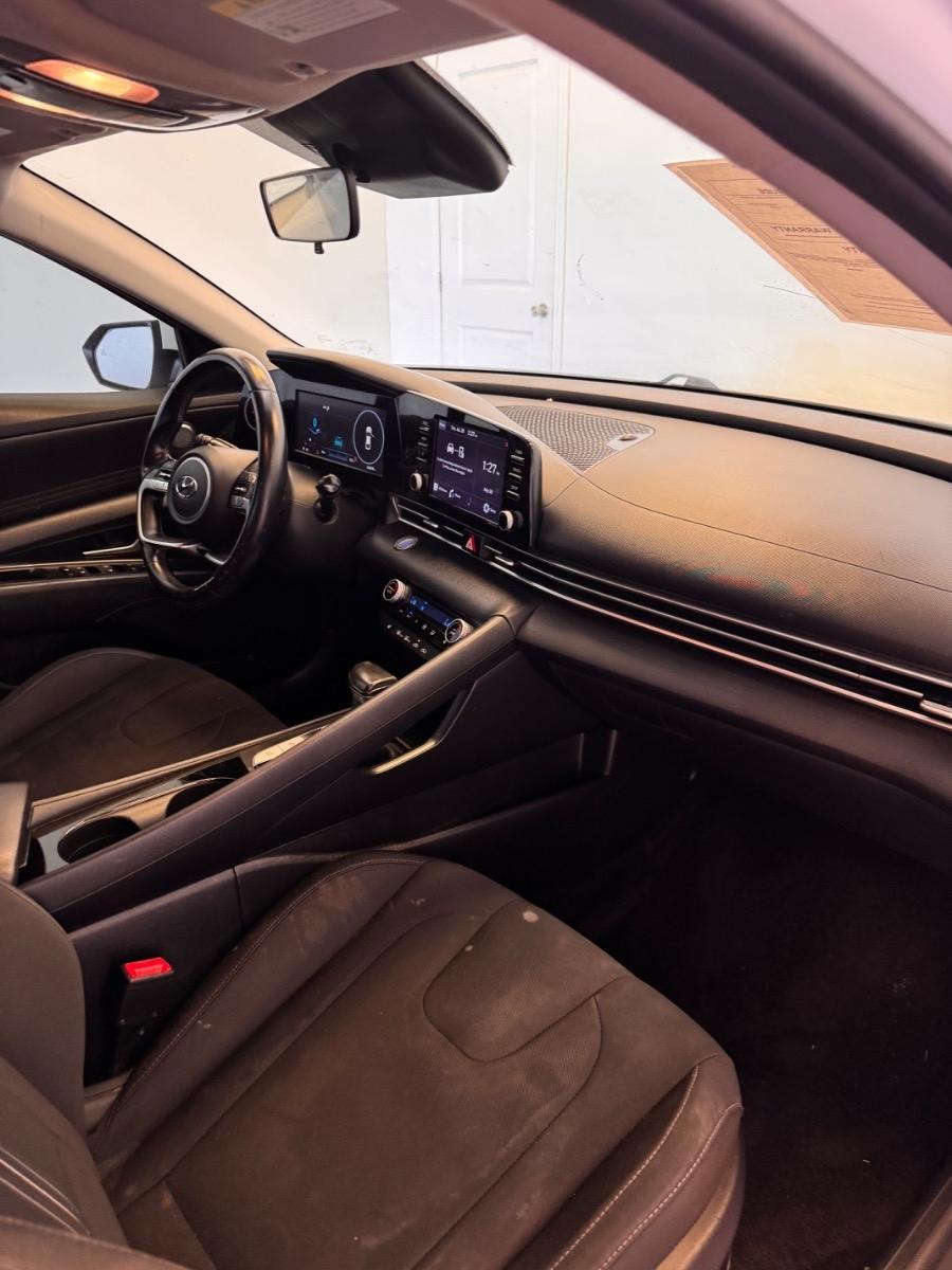 Hyundai Elantra SEL IVT *Ltd Avail* 2021