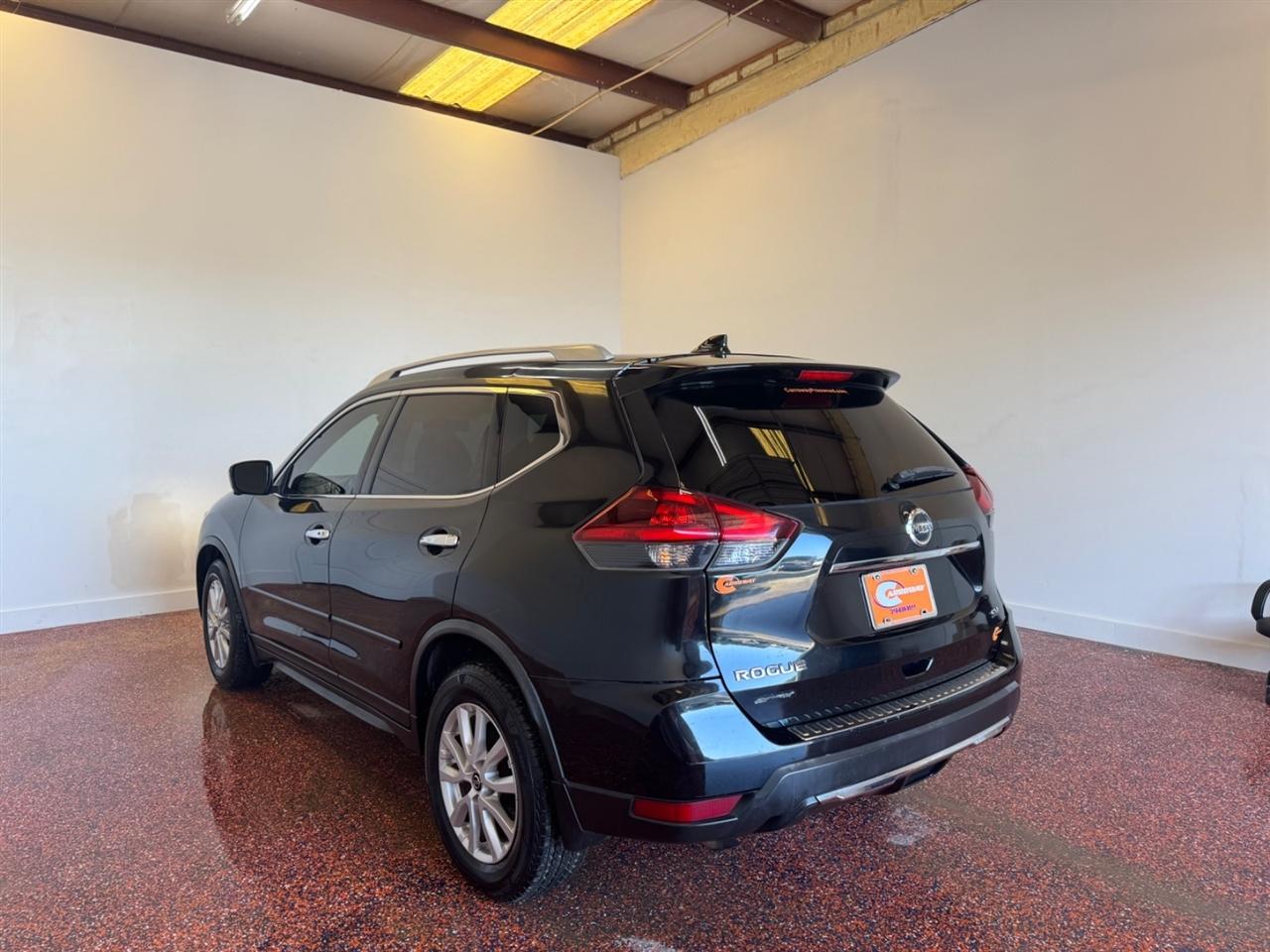 Nissan Rogue FWD SV 2018
