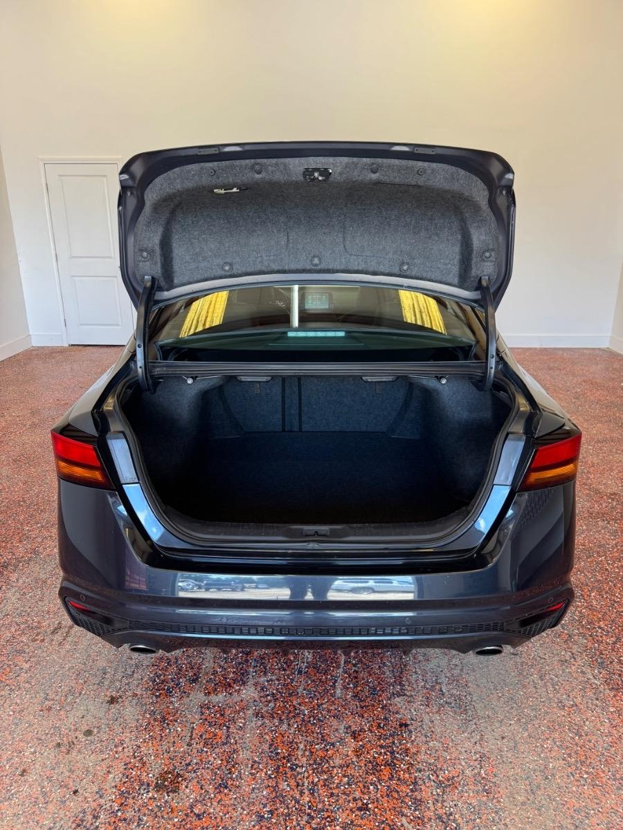 Nissan Altima 2.5 SL Sedan 2020