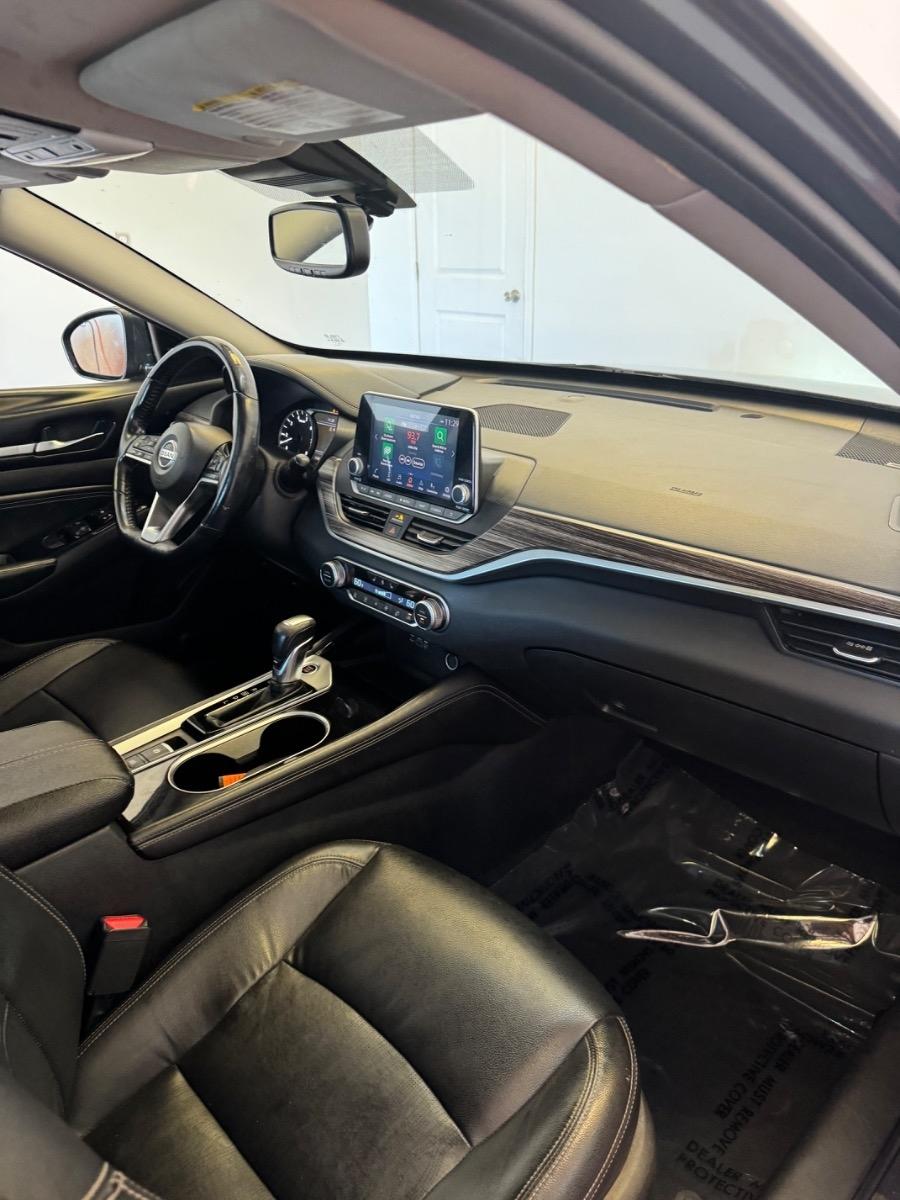 Nissan Altima 2.5 SL Sedan 2020
