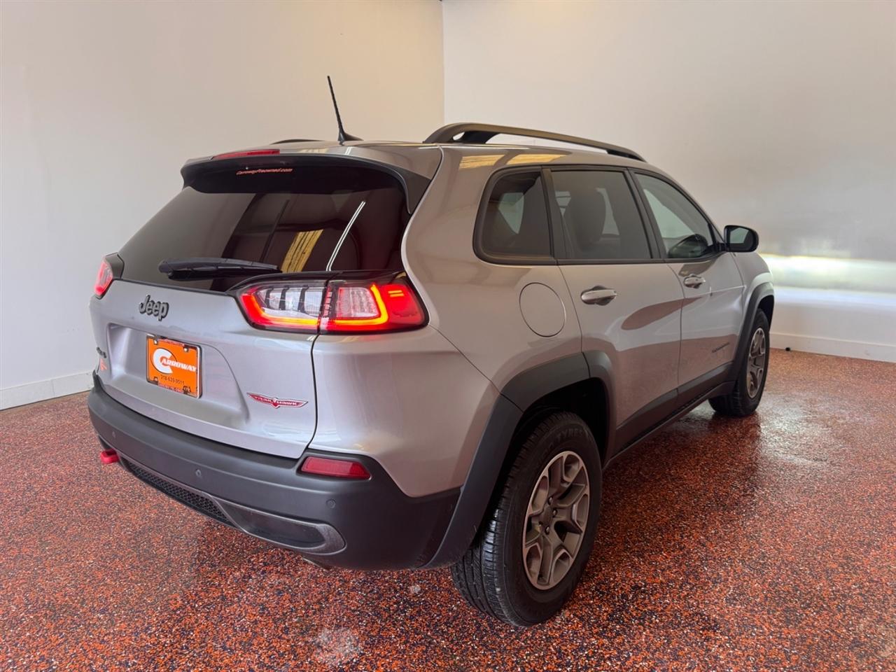 Jeep Cherokee Trailhawk 4x4 2021