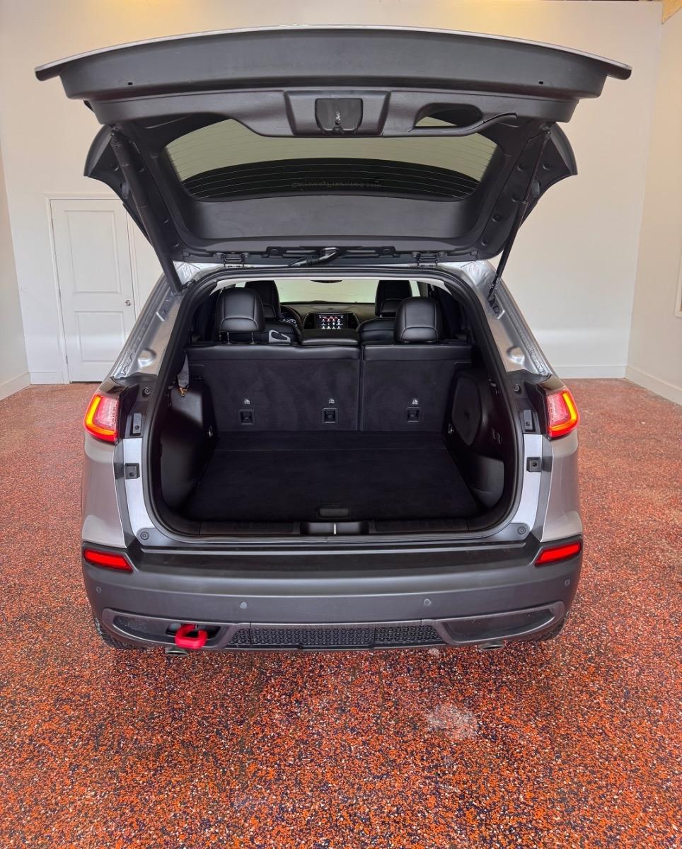 Jeep Cherokee Trailhawk 4x4 2021