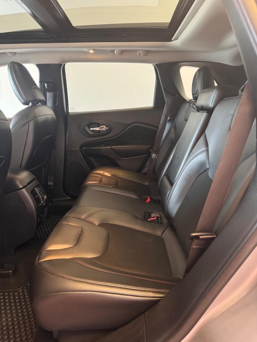 Jeep Cherokee Trailhawk 4x4 2021