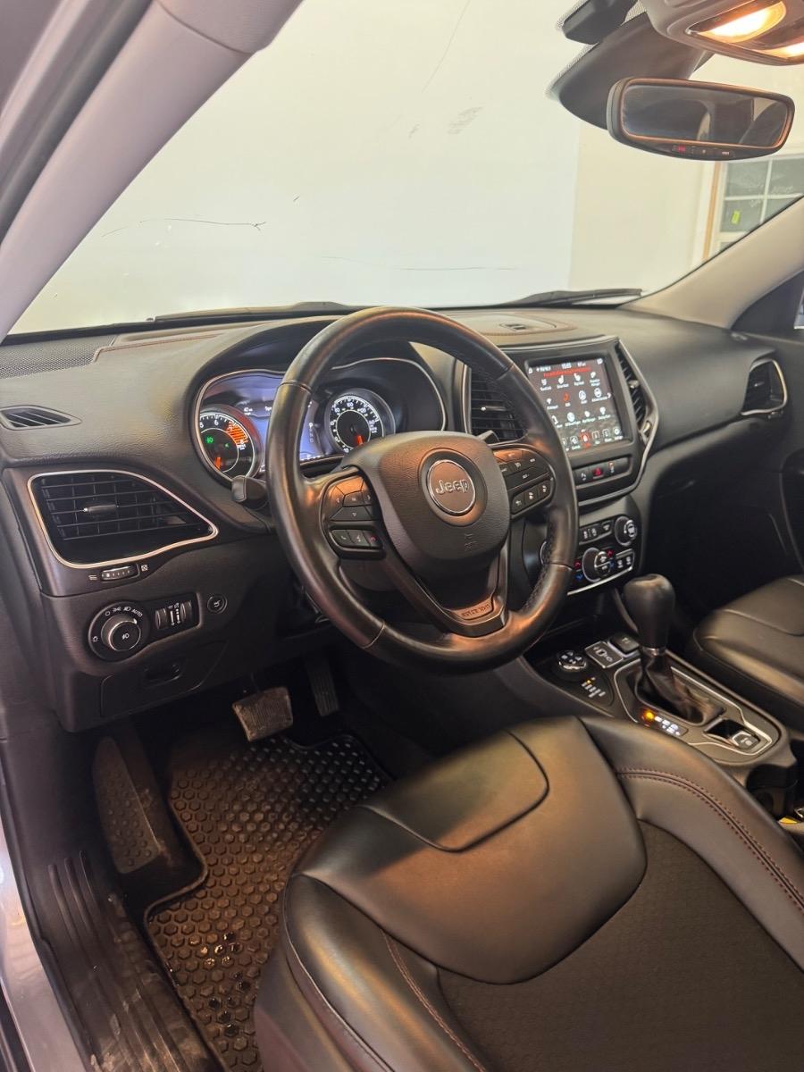 Jeep Cherokee Trailhawk 4x4 2021