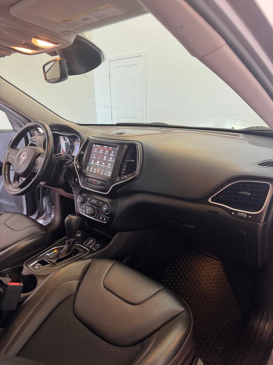 Jeep Cherokee Trailhawk 4x4 2021