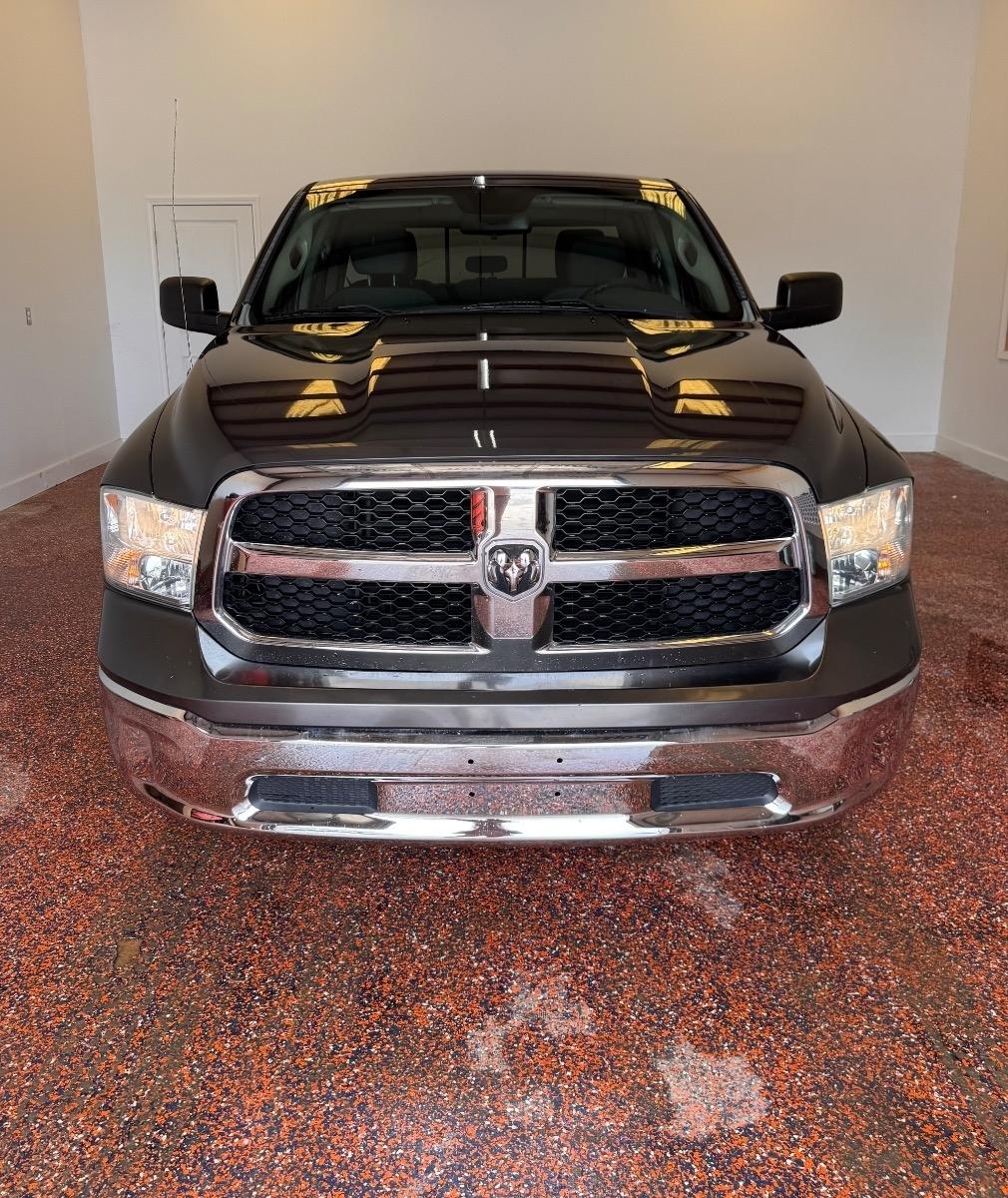 RAM 1500 2WD Quad Cab 140.5" SLT 2016