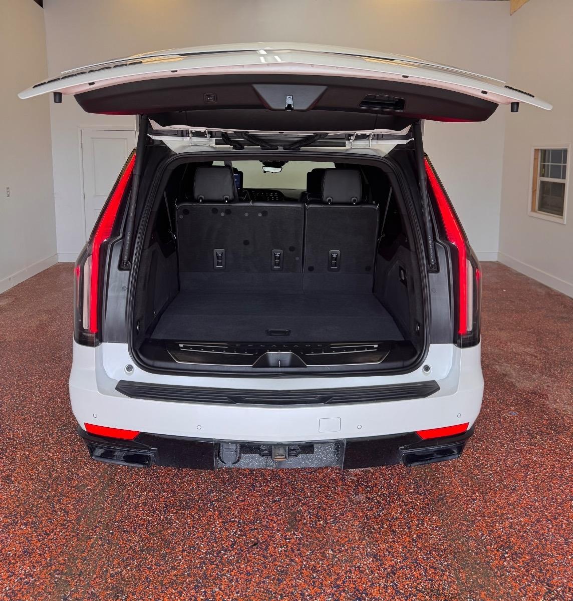 Cadillac Escalade ESV 4WD 4dr Sport 2021