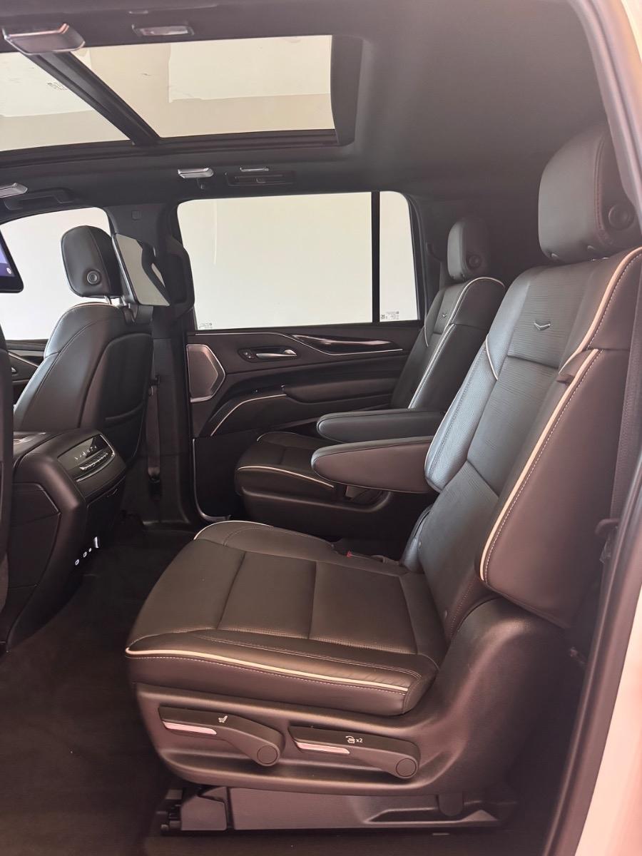 Cadillac Escalade ESV 4WD 4dr Sport 2021