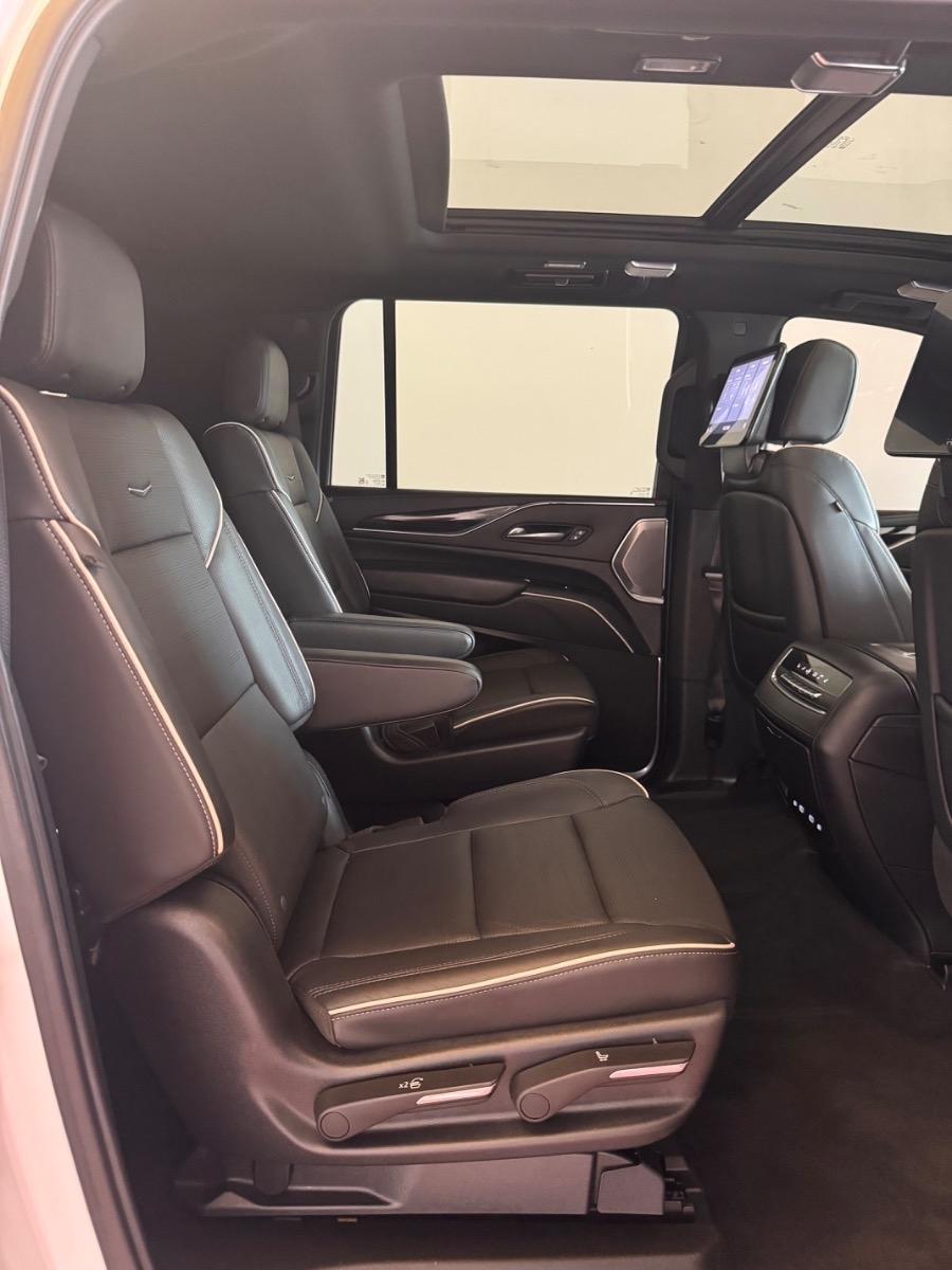 Cadillac Escalade ESV 4WD 4dr Sport 2021