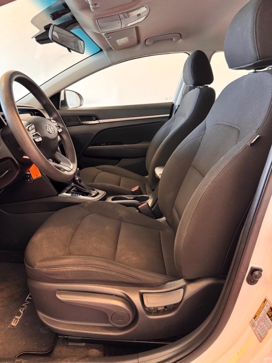 Hyundai Elantra SEL IVT 2020