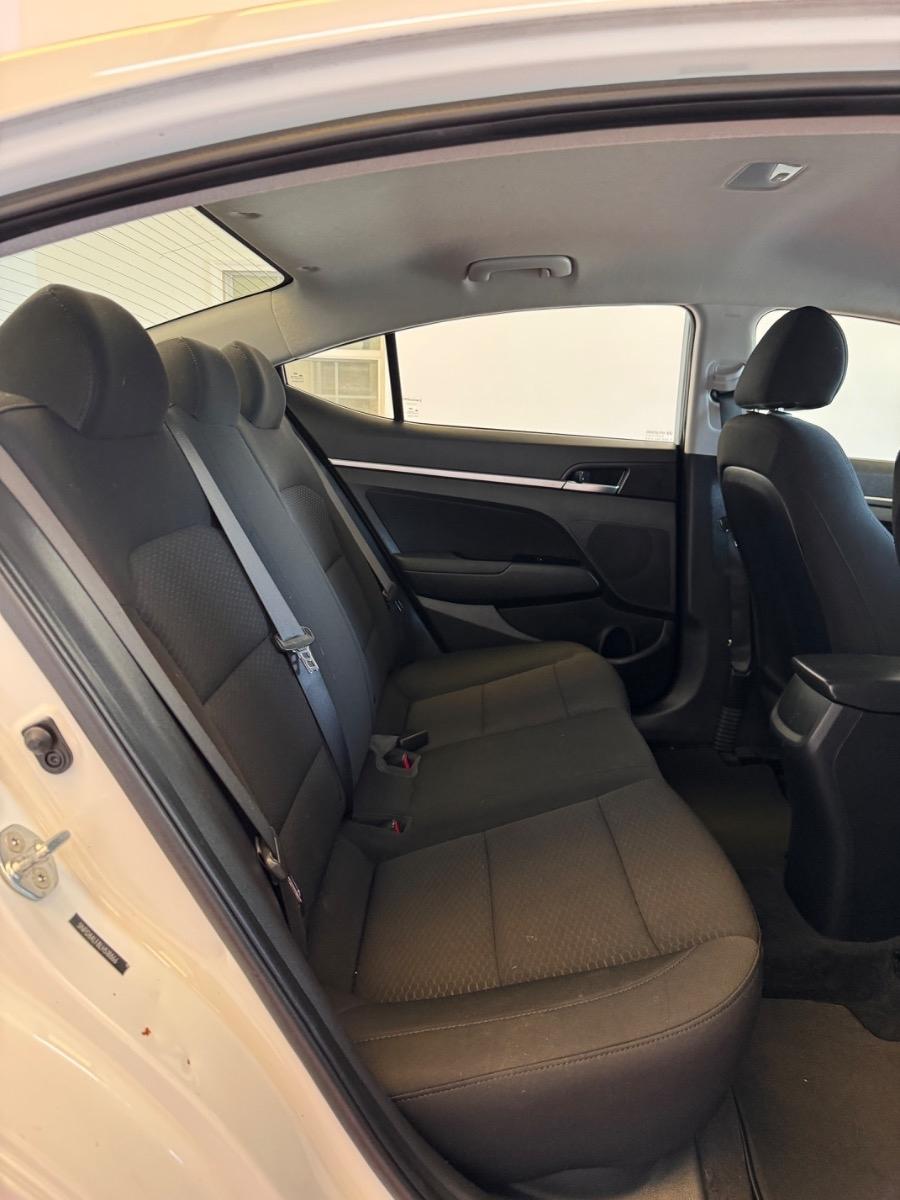 Hyundai Elantra SEL IVT 2020