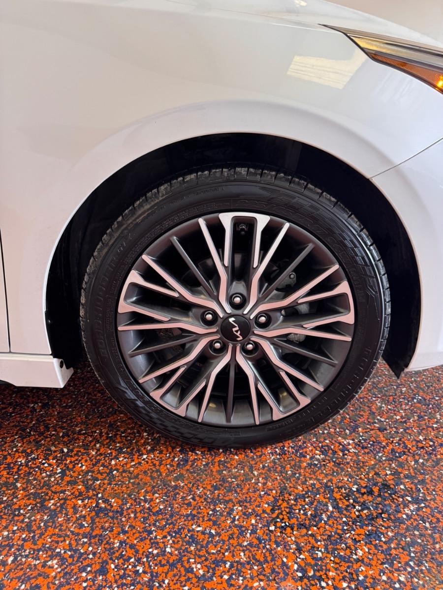 Kia Forte GT-Line IVT 2024