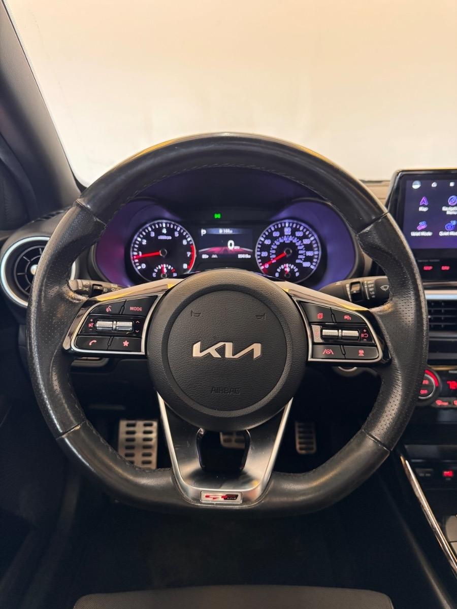 Kia Forte GT-Line IVT 2024
