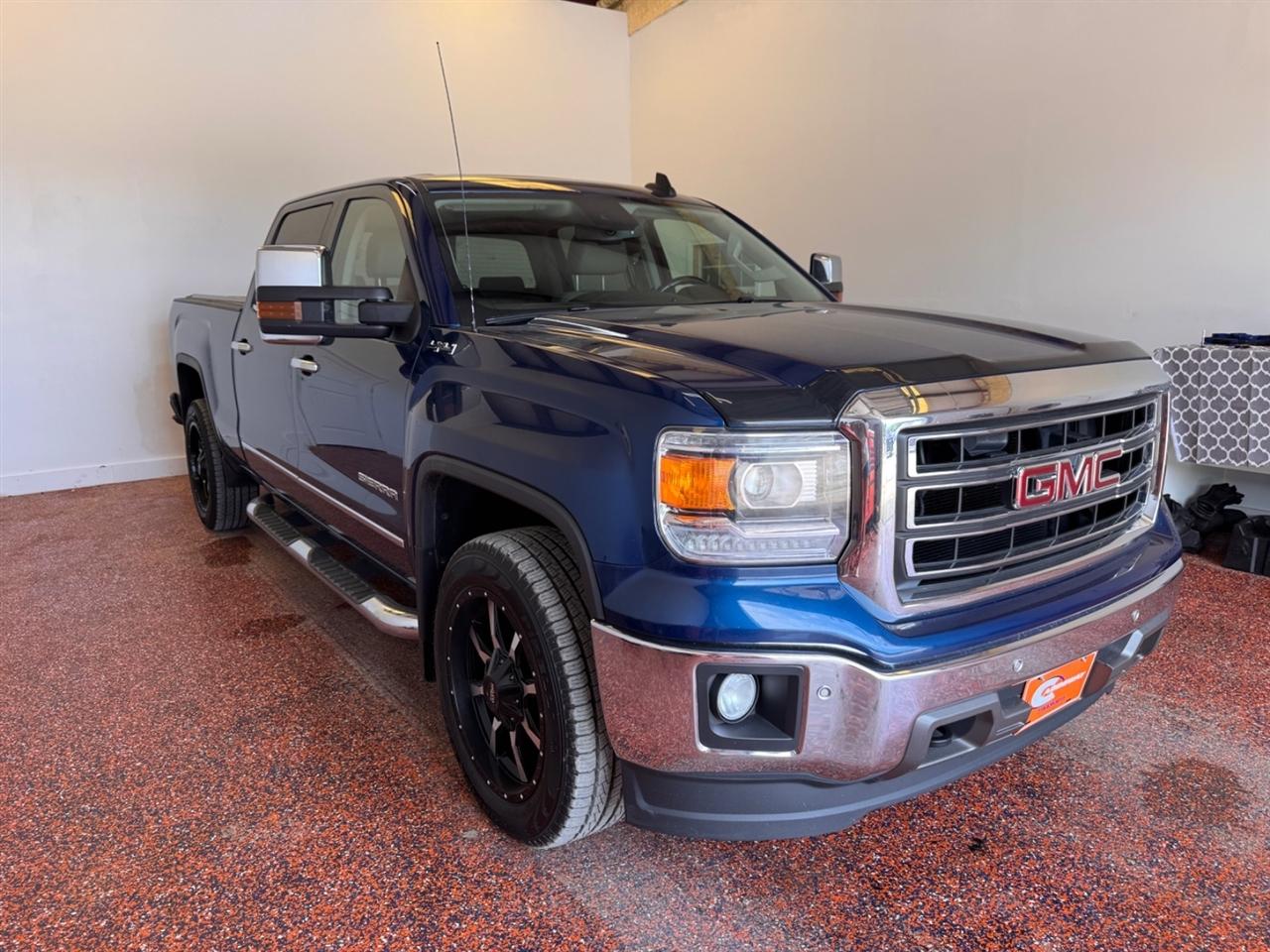 GMC Sierra 1500 4WD Crew Cab 153.0" SLT 2015