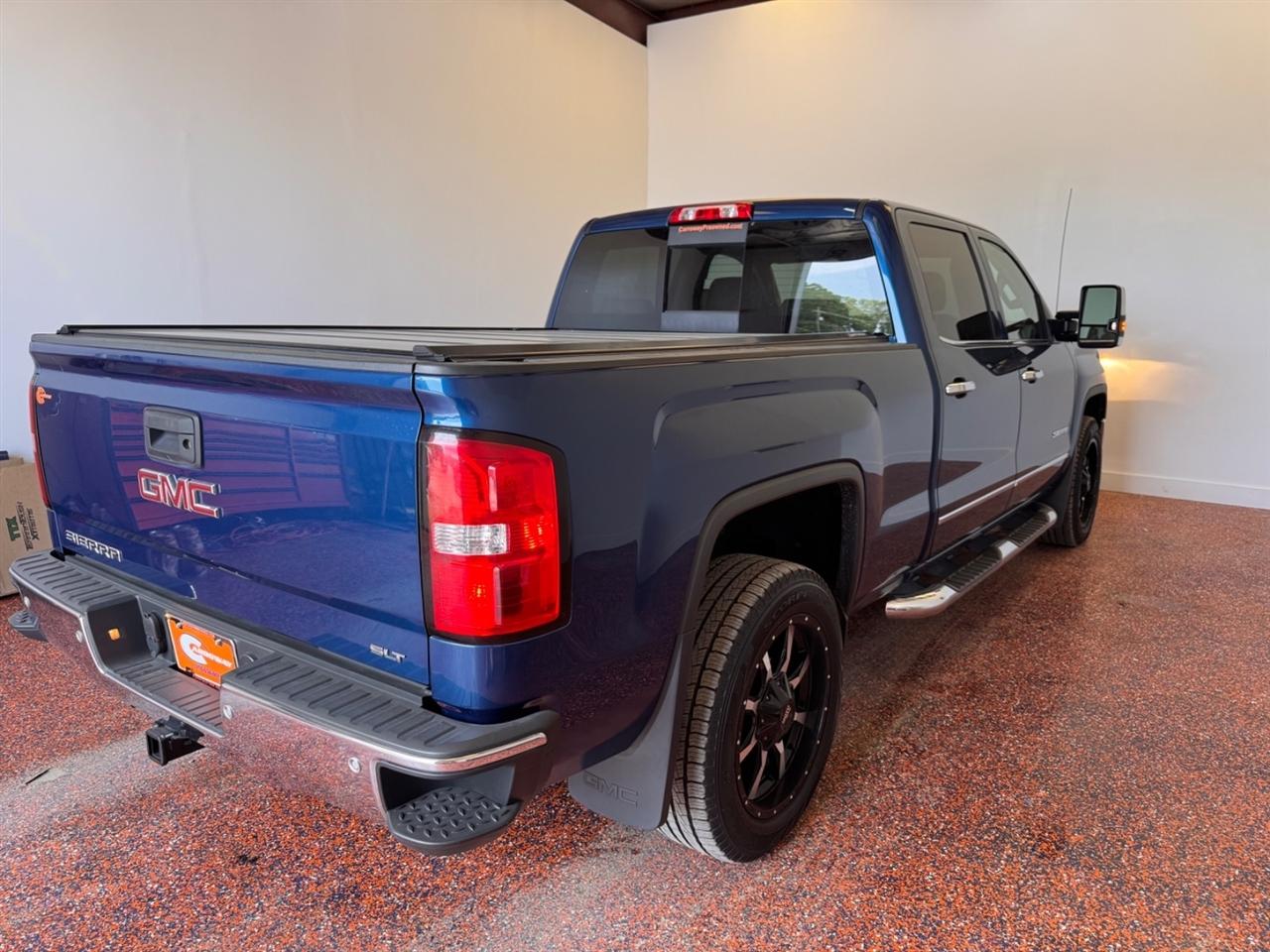 GMC Sierra 1500 4WD Crew Cab 153.0" SLT 2015