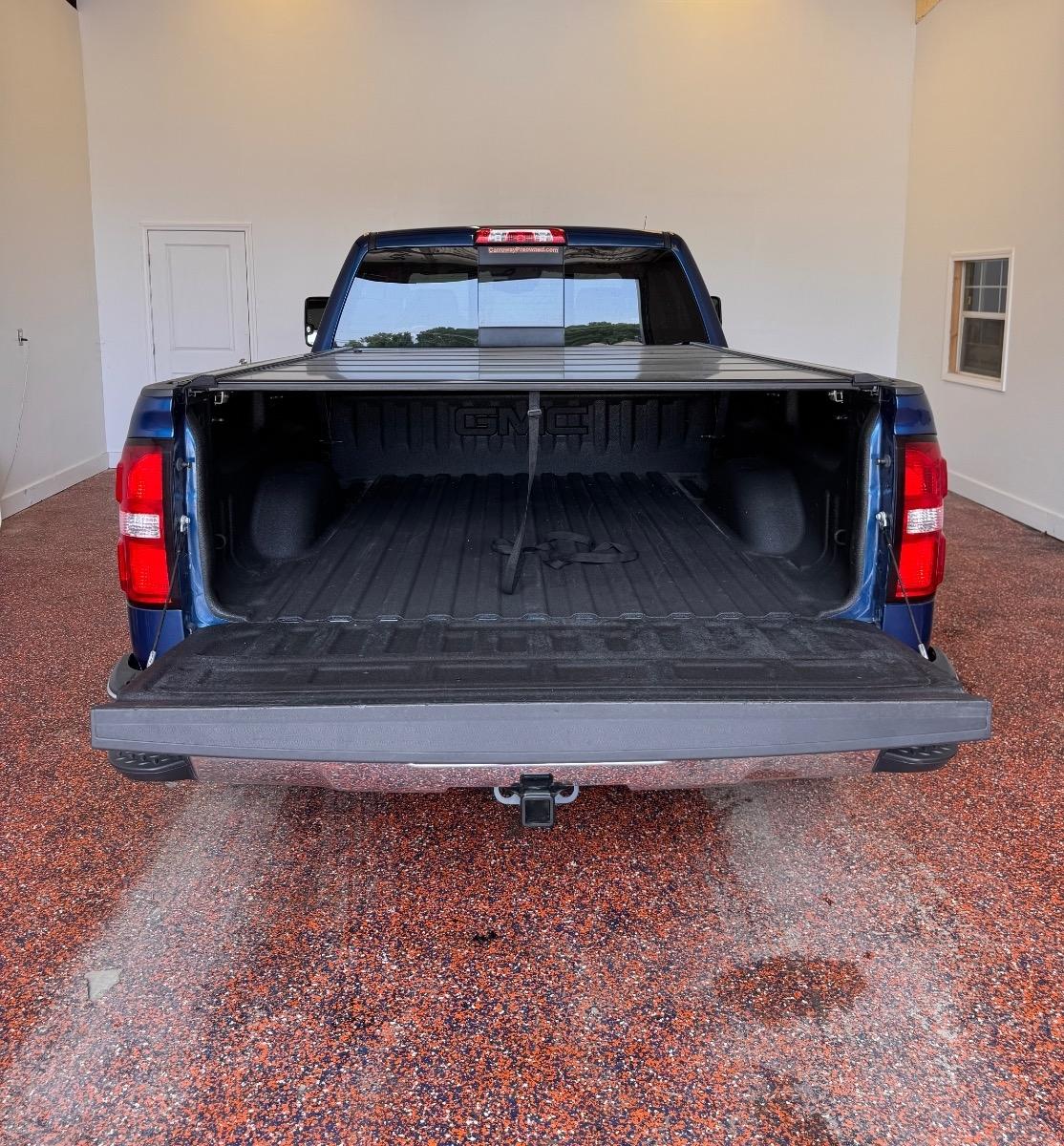 GMC Sierra 1500 4WD Crew Cab 153.0" SLT 2015