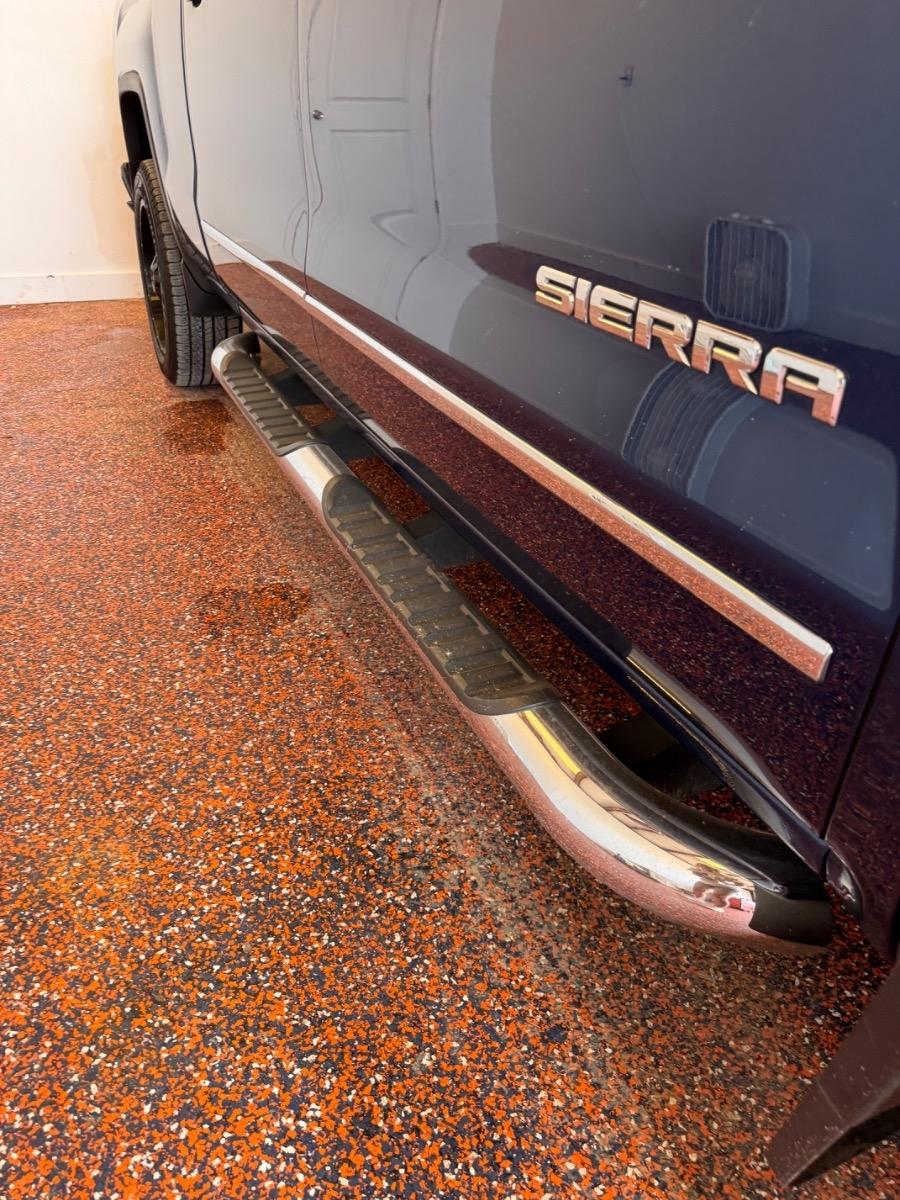 GMC Sierra 1500 4WD Crew Cab 153.0" SLT 2015