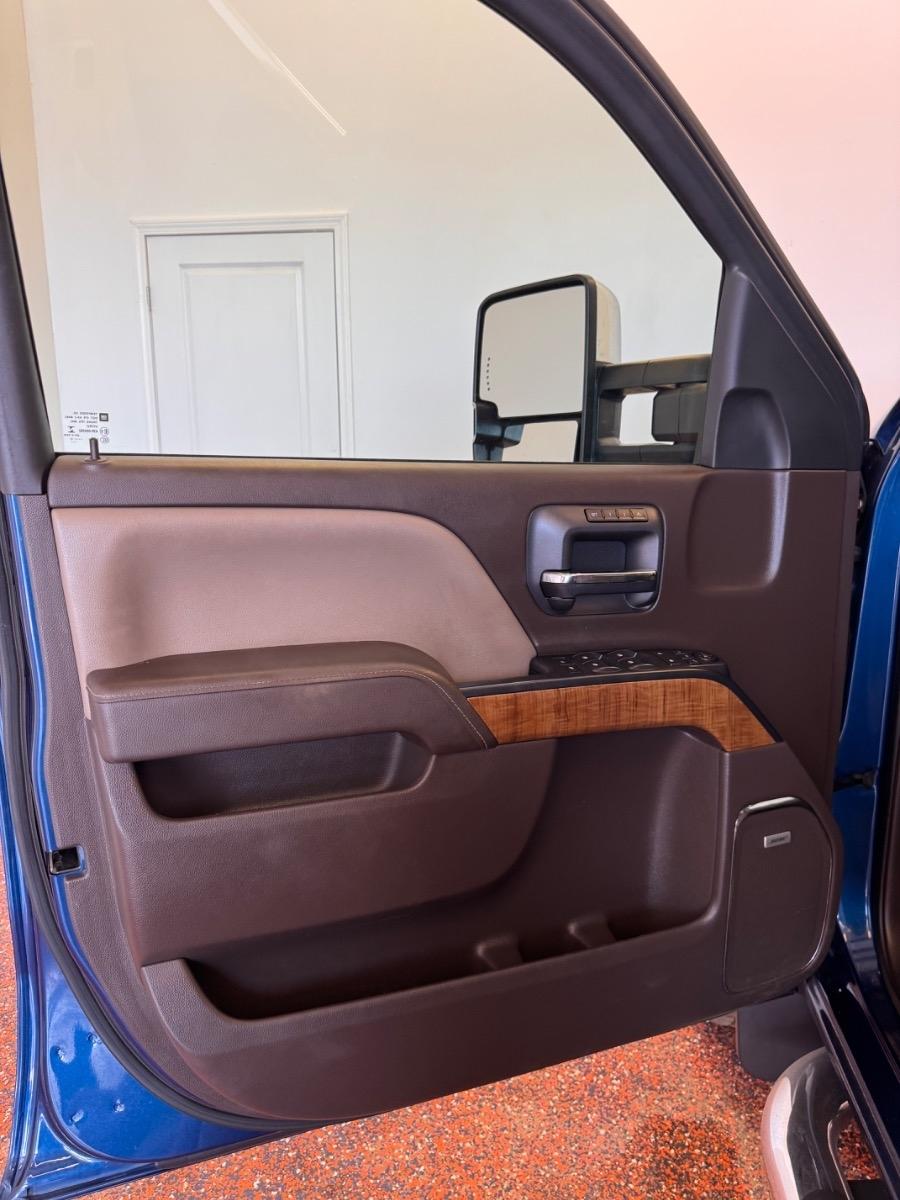 GMC Sierra 1500 4WD Crew Cab 153.0" SLT 2015