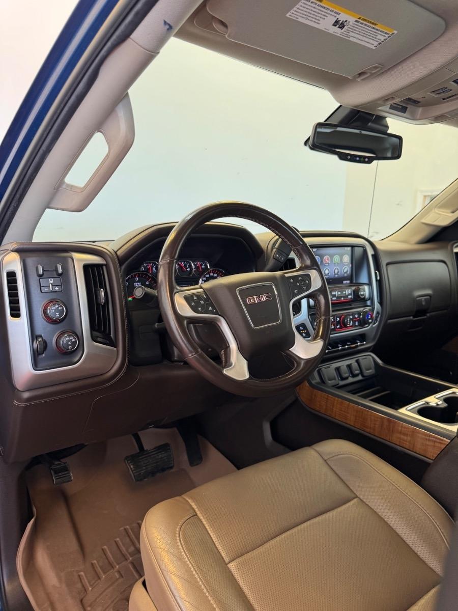 GMC Sierra 1500 4WD Crew Cab 153.0" SLT 2015