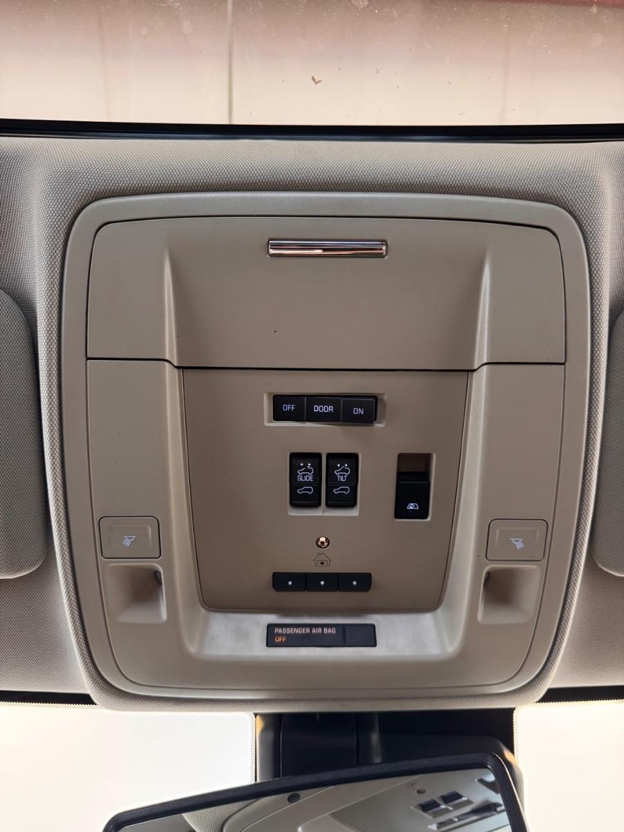 GMC Sierra 1500 4WD Crew Cab 153.0" SLT 2015