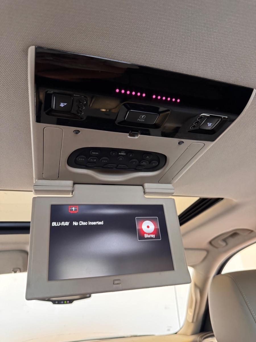 GMC Sierra 1500 4WD Crew Cab 153.0" SLT 2015