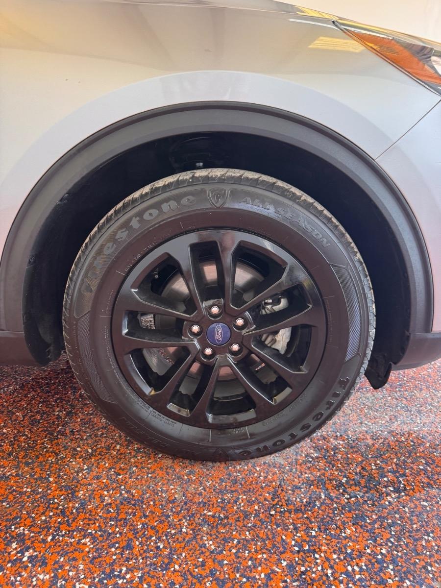 Ford Escape SE FWD 2022