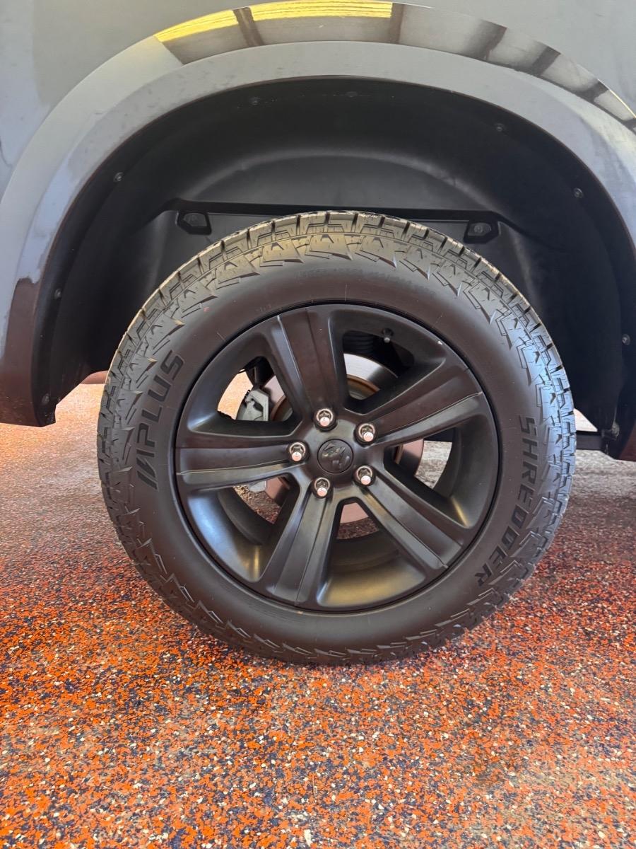 RAM 1500 4WD Crew Cab 140.5" Longhorn 2016