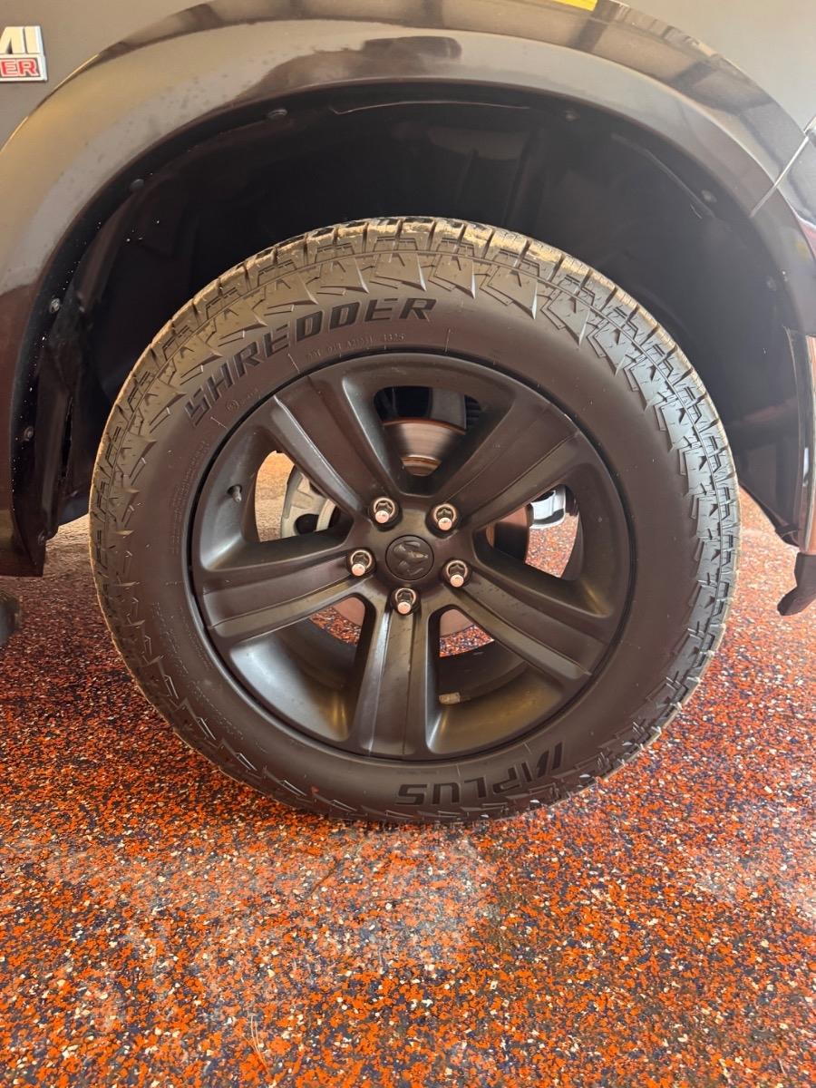 RAM 1500 4WD Crew Cab 140.5" Longhorn 2016