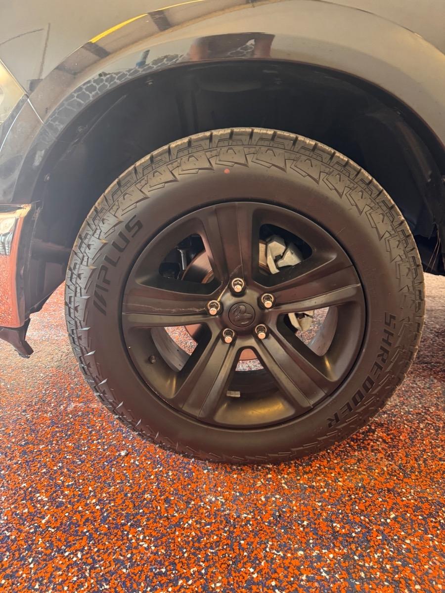 RAM 1500 4WD Crew Cab 140.5" Longhorn 2016