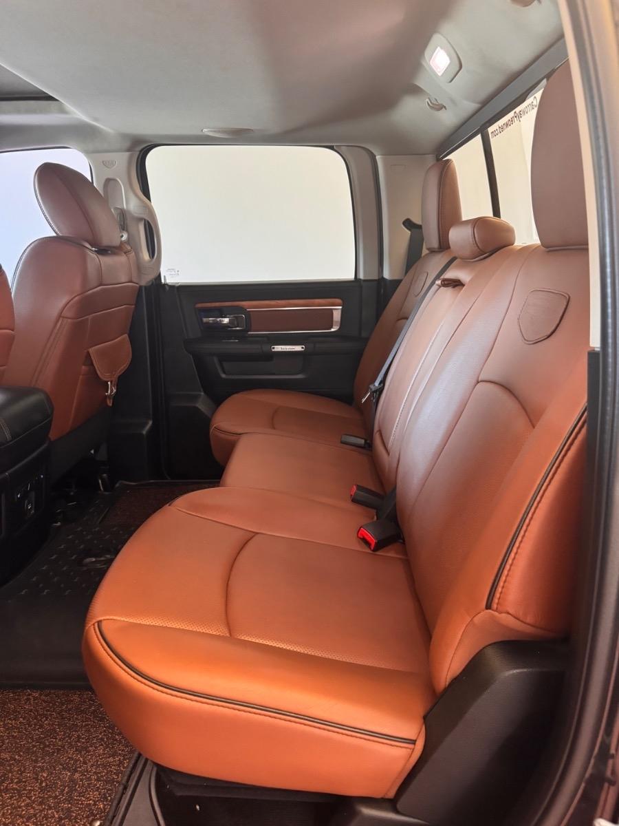 RAM 1500 4WD Crew Cab 140.5" Longhorn 2016