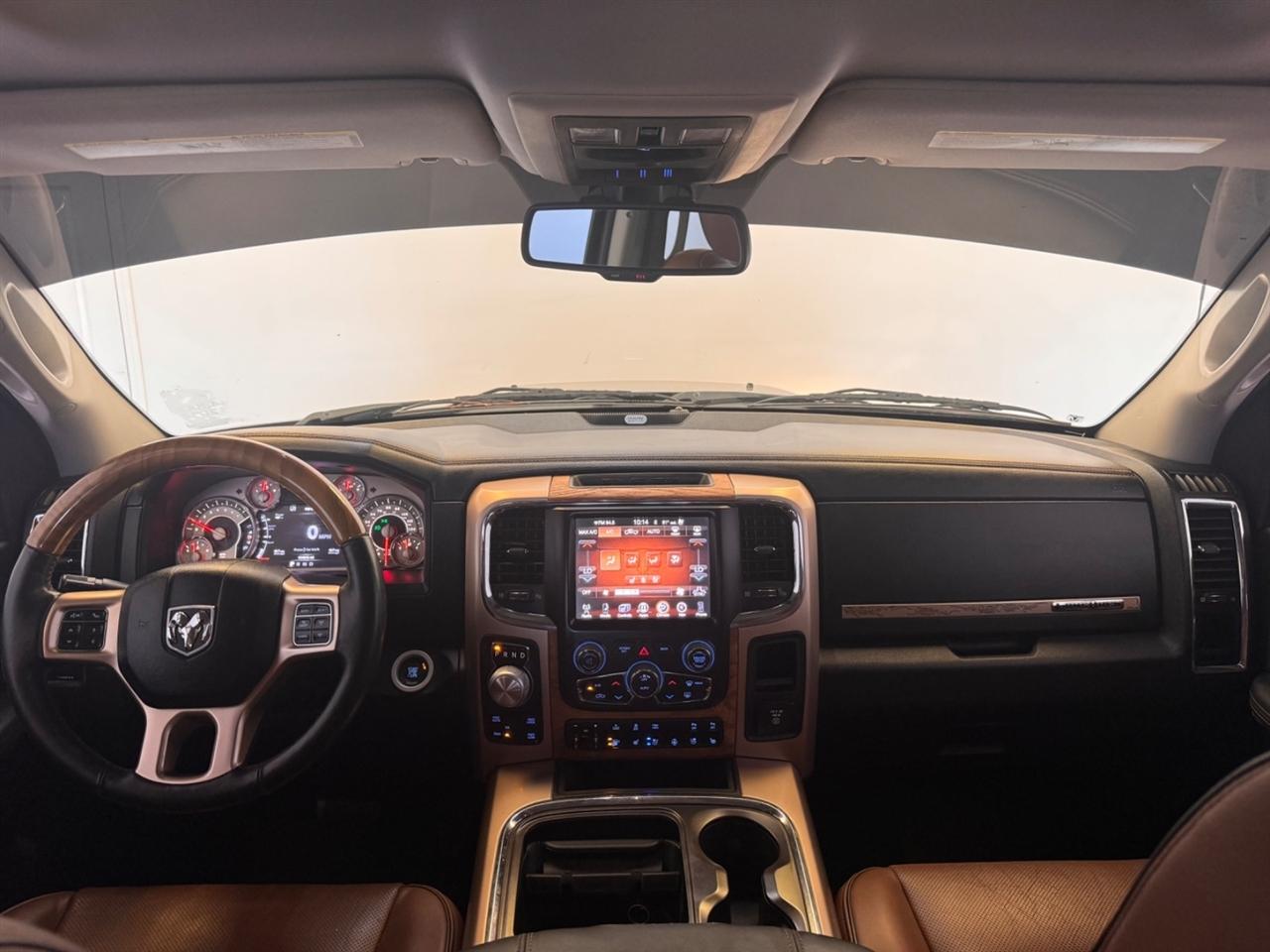 RAM 1500 4WD Crew Cab 140.5" Longhorn 2016