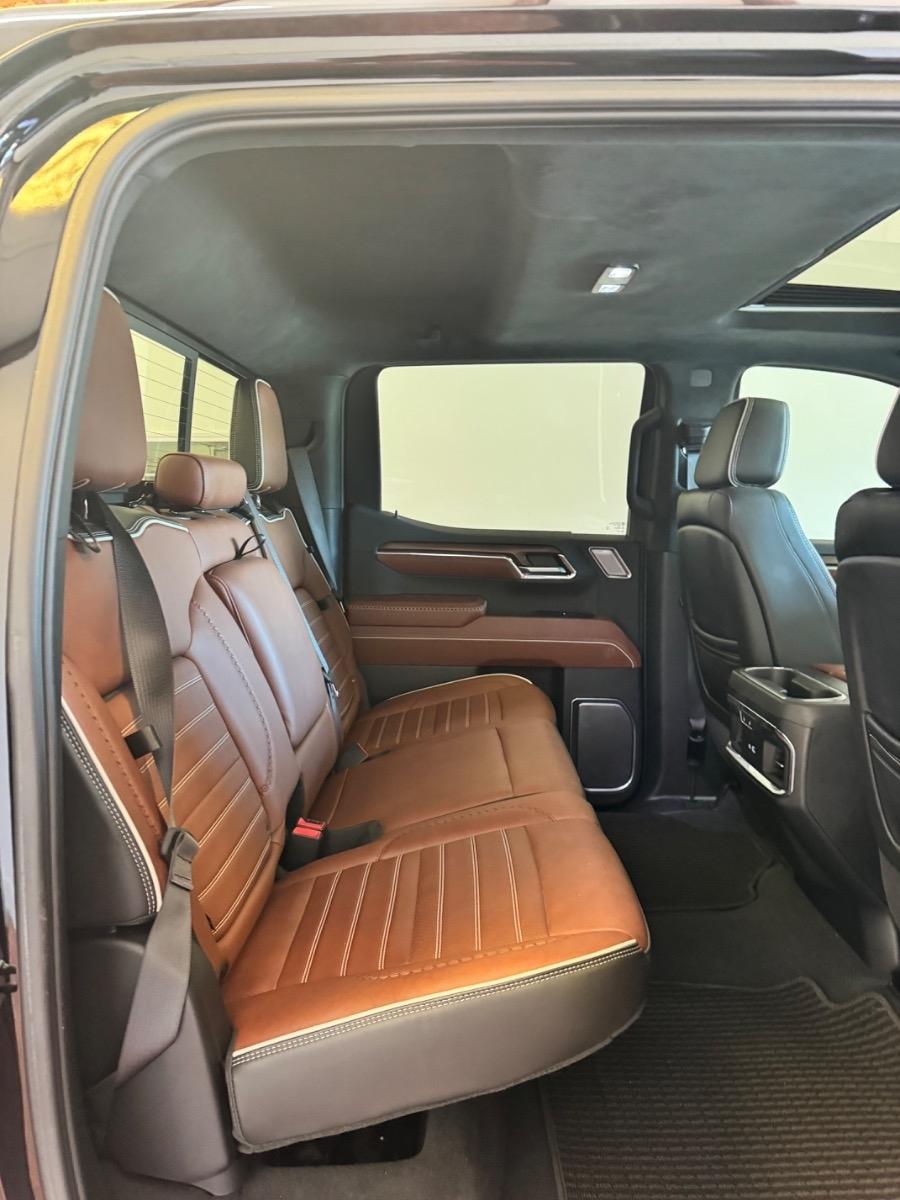 GMC Sierra 1500 4WD Crew Cab 147" Denali Ultimate 2024