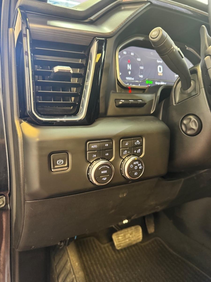 GMC Sierra 1500 4WD Crew Cab 147" Denali Ultimate 2024
