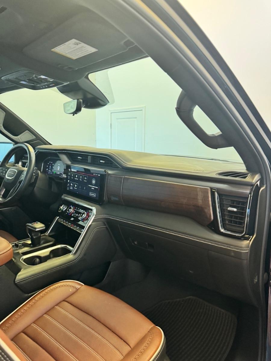 GMC Sierra 1500 4WD Crew Cab 147" Denali Ultimate 2024