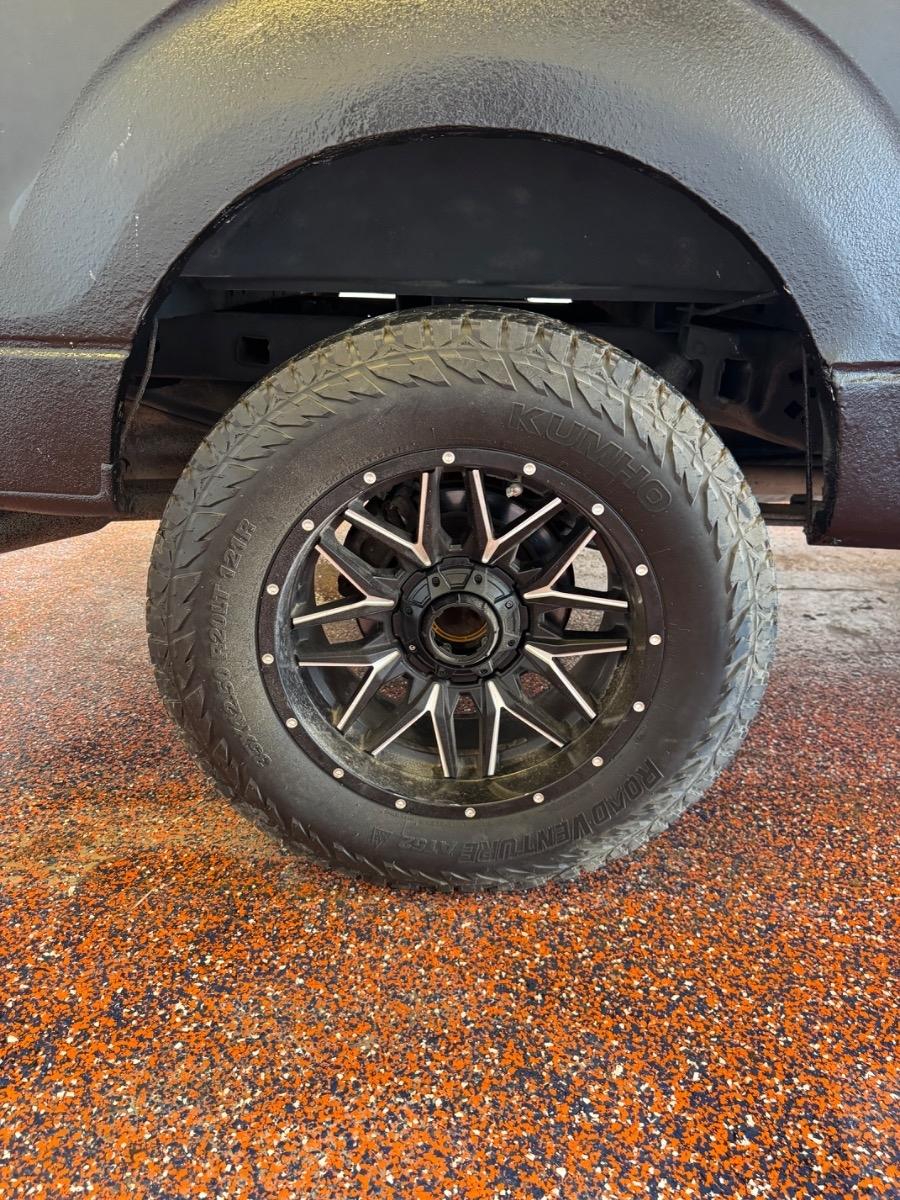 Ford F-150 4WD SuperCrew 145" XL 2014
