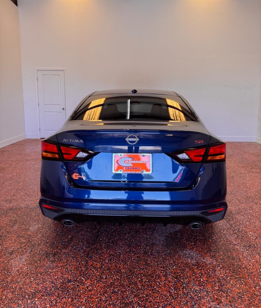 Nissan Altima 2.5 SR Sedan 2023