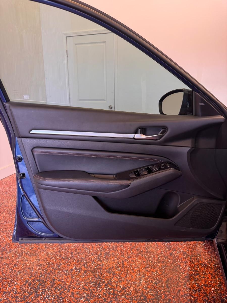 Nissan Altima 2.5 SR Sedan 2023