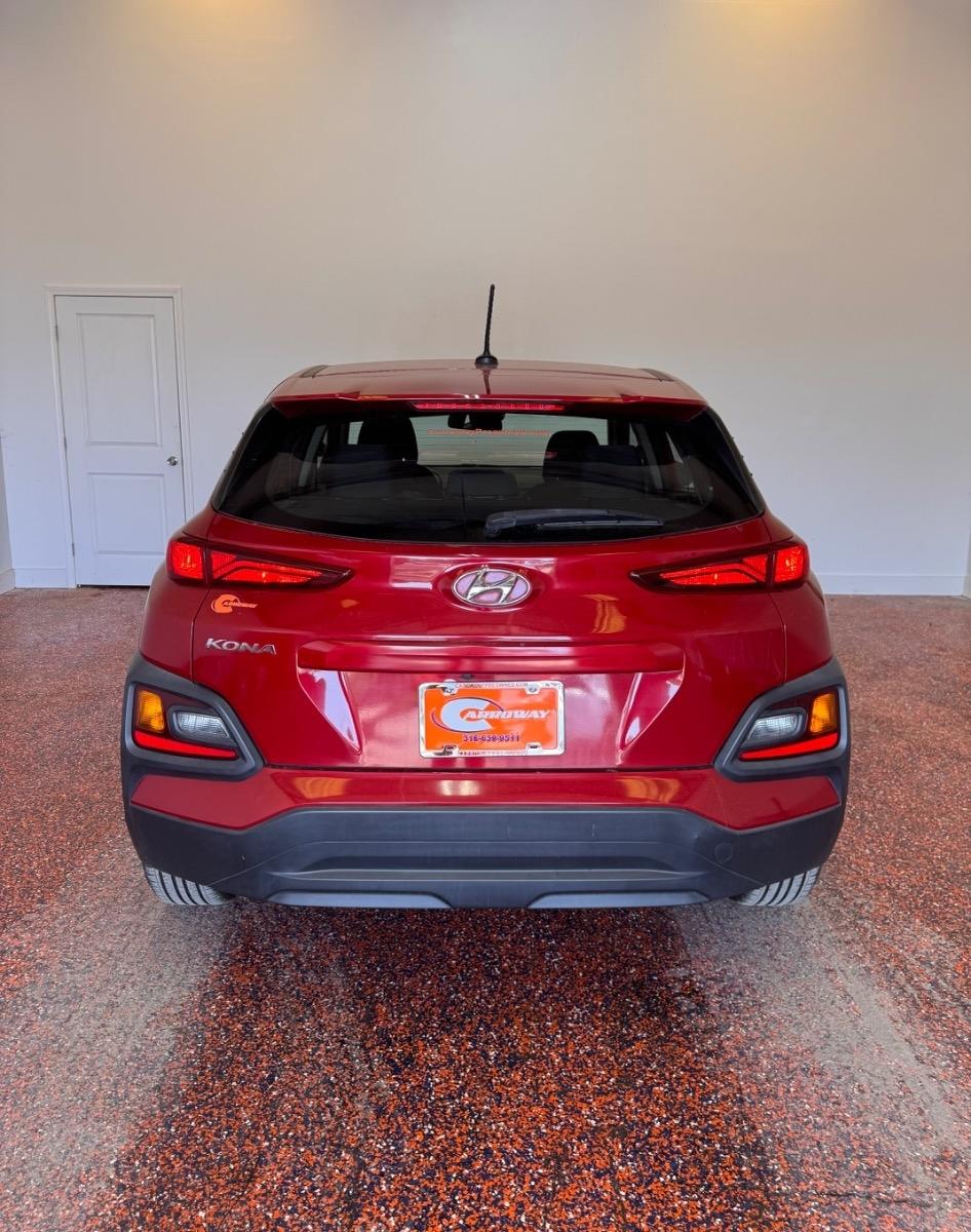 Hyundai Kona SE Auto FWD 2021