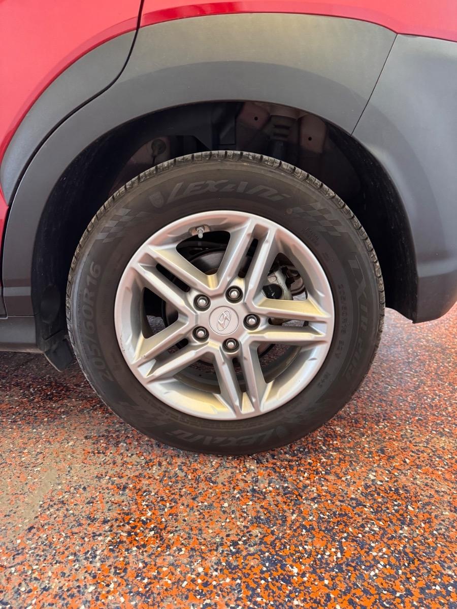 Hyundai Kona SE Auto FWD 2021