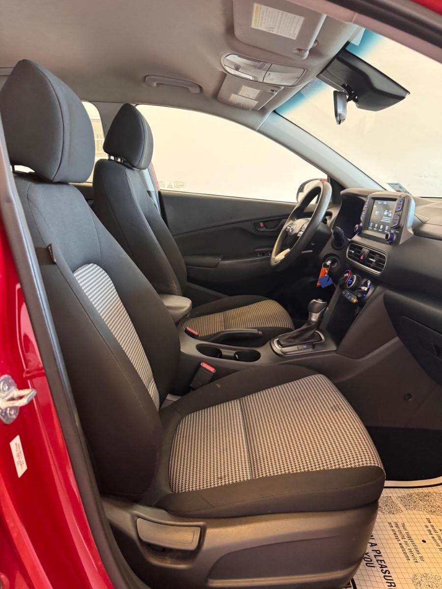 Hyundai Kona SE Auto FWD 2021