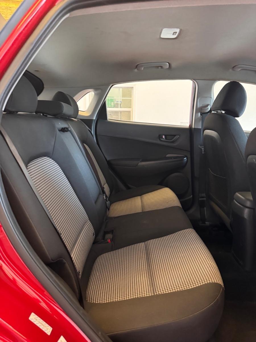 Hyundai Kona SE Auto FWD 2021