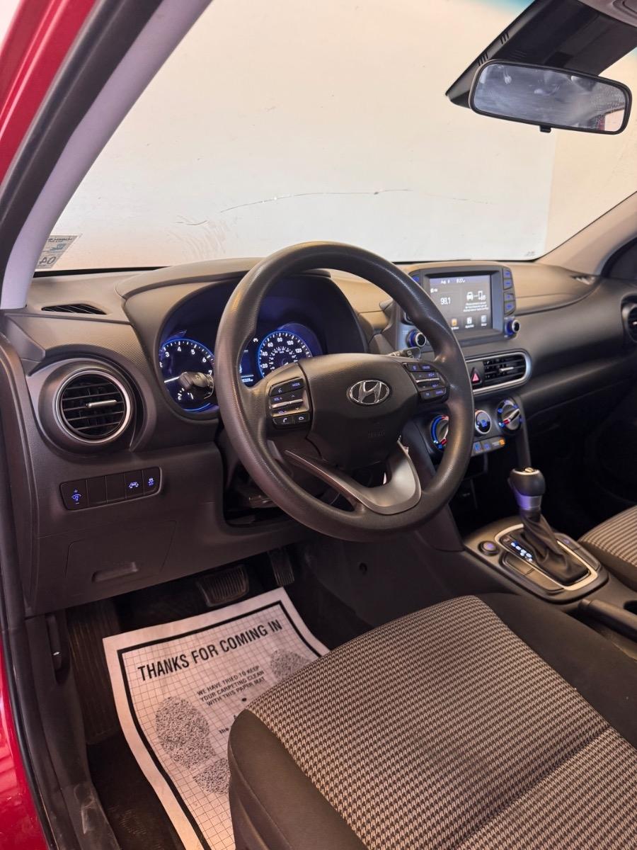 Hyundai Kona SE Auto FWD 2021