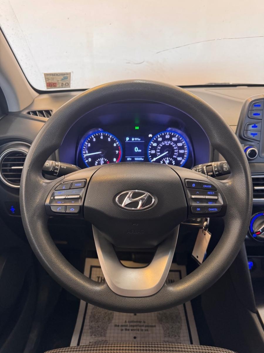 Hyundai Kona SE Auto FWD 2021