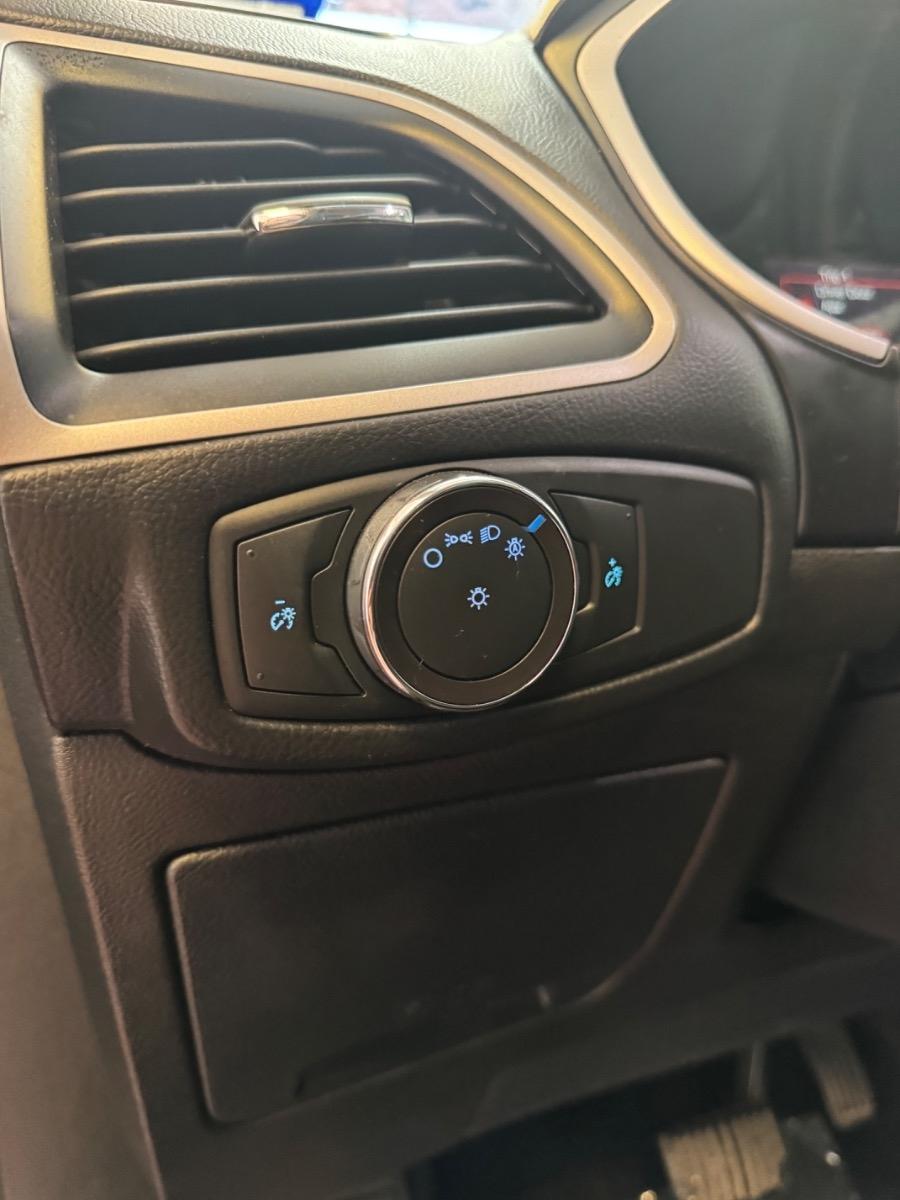 Ford Edge SEL FWD 2018
