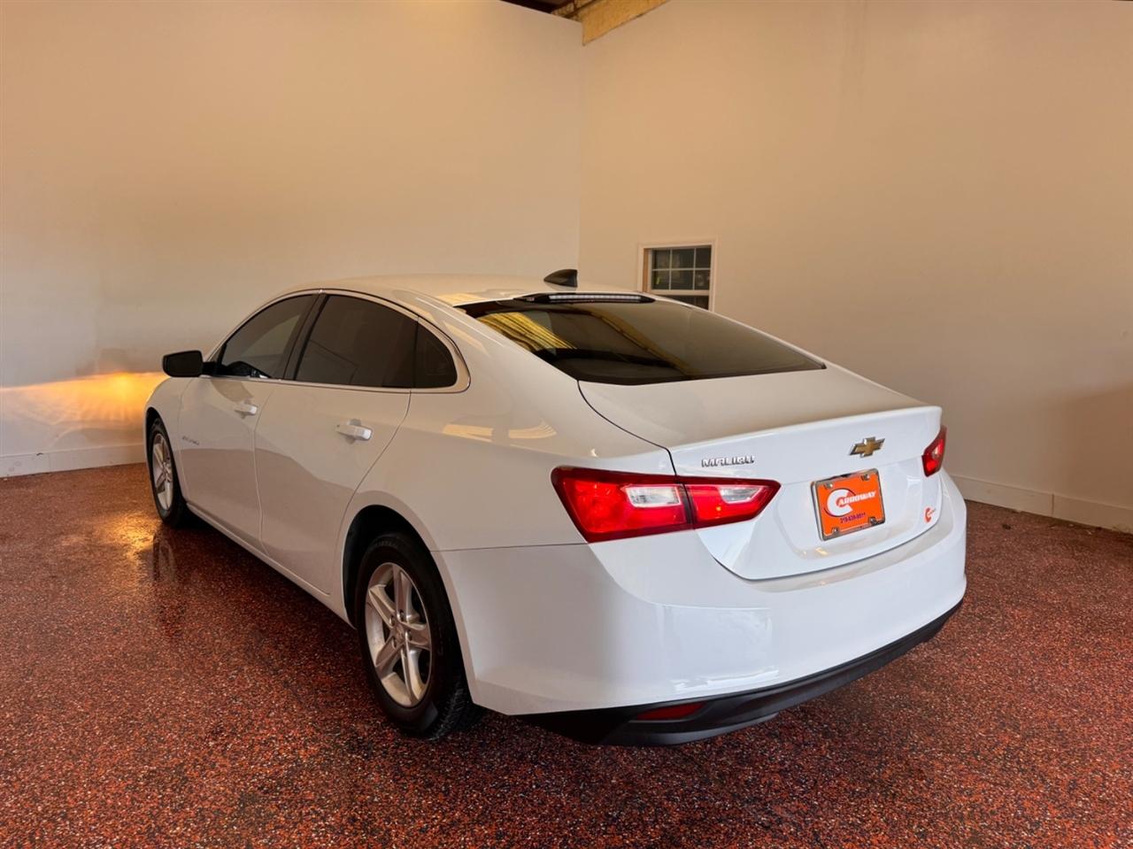 Chevrolet Malibu 4dr Sdn LS w/1LS 2021