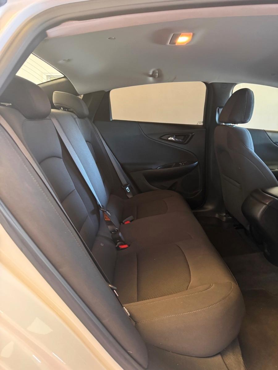 Chevrolet Malibu 4dr Sdn LS w/1LS 2021